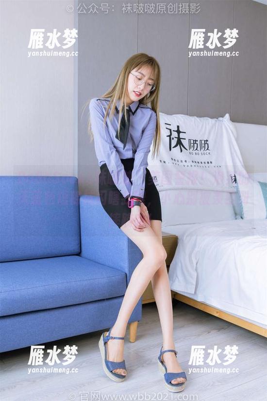 BoBoSocks袜啵啵 - 美图警报！泡芙的天蓝色短棉袜闪瞎我眼，小心别被羡慕到摔跤哦！