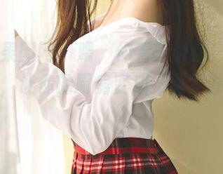 GIRLT果团网 - 喂，你看王语纯！全套护士图集，让你的厨房变成“医生办公室”！