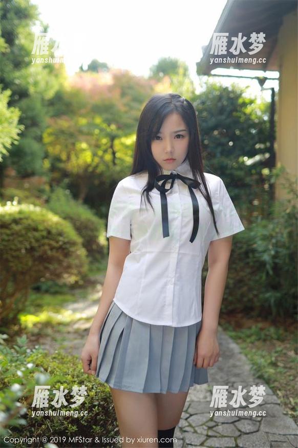 MFStar模范学院 - 萌琪琪Irene的居家定制图集，像家一样舒服，但又怪怪的。