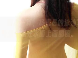 ROSI - 屈指一算，杨晨晨的泳池写真的每张都像在水面上画圈圈。