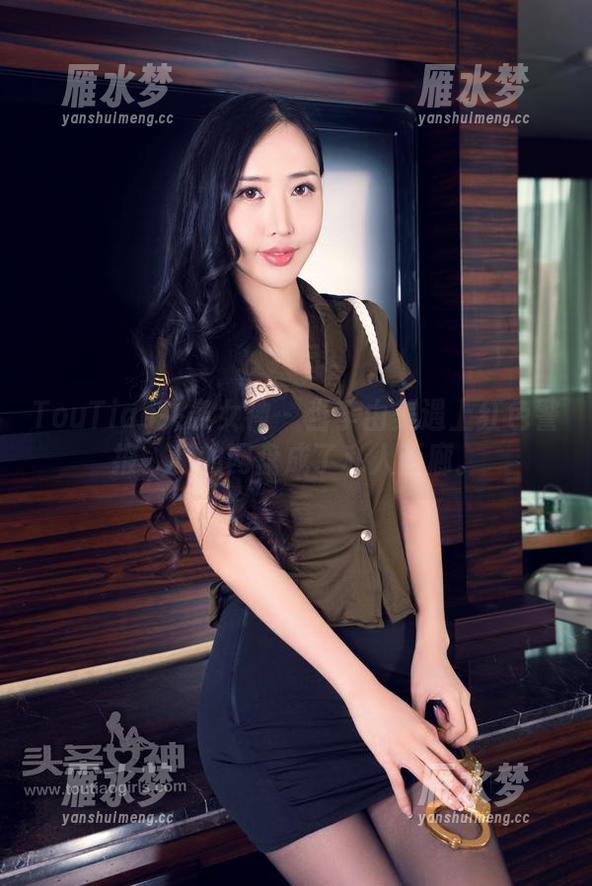 TouTiao头条女神 - 当李由美遇上红色警报，我的网盘成了私人画廊。