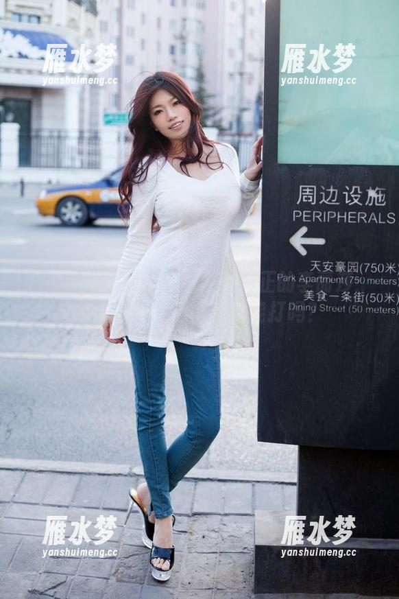 TuiGirl推女郎-李丽莎 TuiGirl推女郎 - 这才是真正的李丽莎:无圣光下的圣诞美图能打吗?