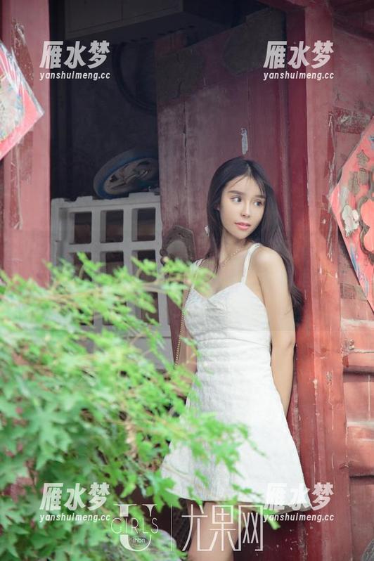 UGirls尤果网 - 随便一张唐溪若的高清红裙，分享给身边的小伙伴，晚点再追问她的穿衣哲学。