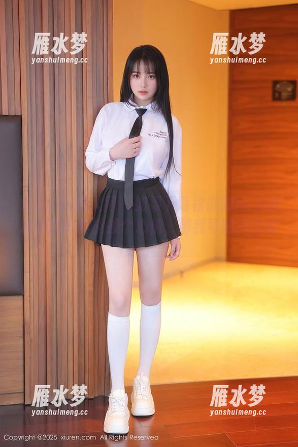 Xiuren秀人网 - 如果下载徐微微mia的水手服写真能换个心情，那我可能得买吗。