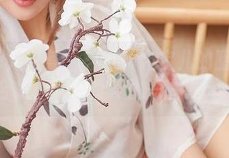 YouMi尤蜜荟 - 来自黄金宝儿的暗房蜜事合集，又更新锁住一份暧昧。