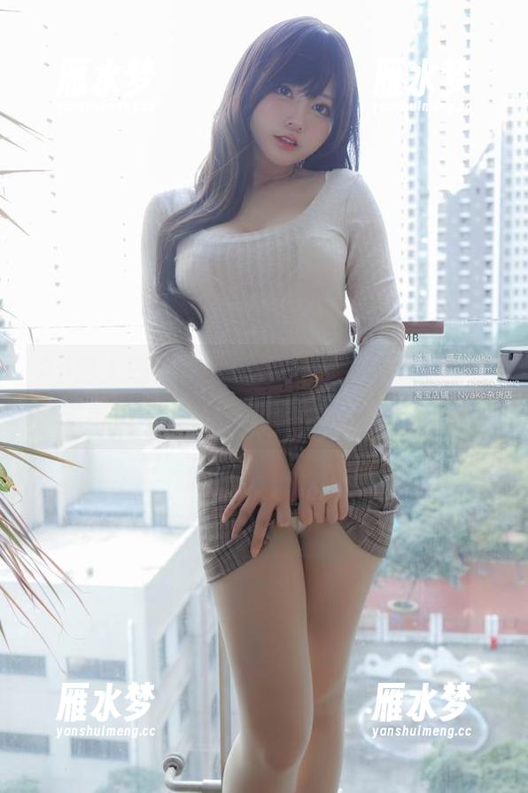 2B同人旗袍大首秀，nyako喵子大魔王的写真创意不限制，小心心被融化！