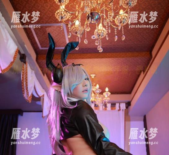 从サク(saku)的私房里掏出水手服，图片说：“我在这儿等你。”