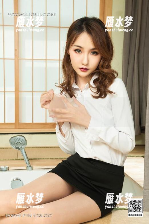 丽柜 - 下载文芮的长腿图包，腿部美学的一课，请慢慢吸收！