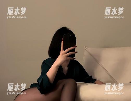微密圈 - 保守的二舅妈校园探险合集，搞得我也想去上学了！