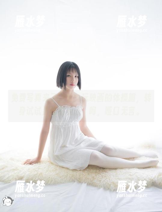 免费写真来了，看兔玩映画的体操服，转身试试那优雅姿态，呵，哑口无言。