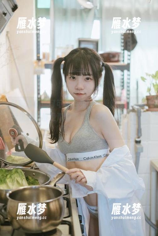 最新爆料！可可小白兔的体操服少女，图片里满满都是青春气息，嗖嗖的好像又回到了那年…