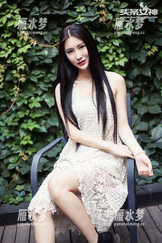头条女神 - 这些“写真”真的让我想问，火儿到底有多少套JK！