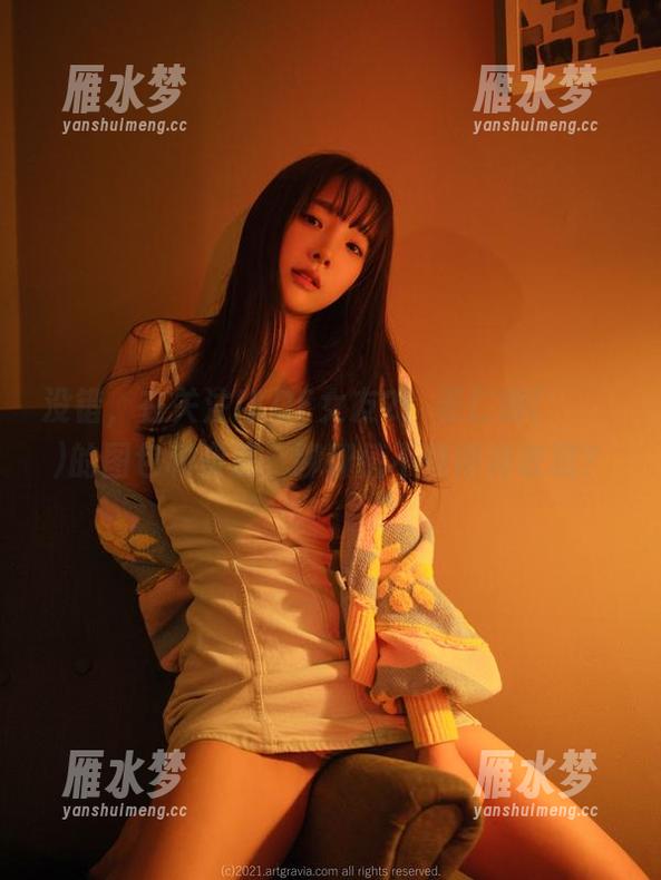 没错，在关注IKOF女友2：姜仁卿(강인경)的图包和资源，聊聊值不值得做收藏？