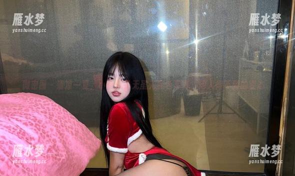 微密圈 - 清凉一夏，小优优子无圣光黑色写真，他人得不到的姿态。