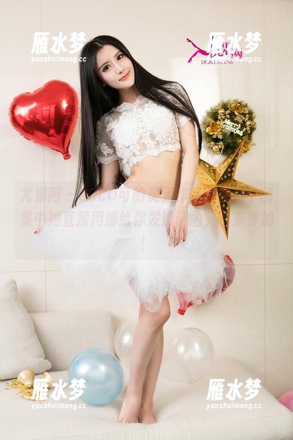尤果网 - COCO可的美足作品，在这个图集中她直接用脚给你发邀请函，快来参加！