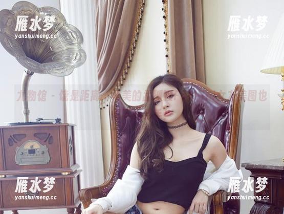 尤物馆 - 饶是距离，再美的孟狐狸FoxYini女友美图也得下载到手！