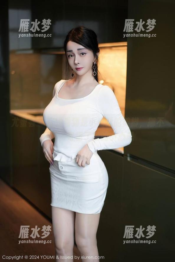 尤蜜荟 - 在线看到是小逗逗的美脚，挪不开眼，寄错了我的小心思