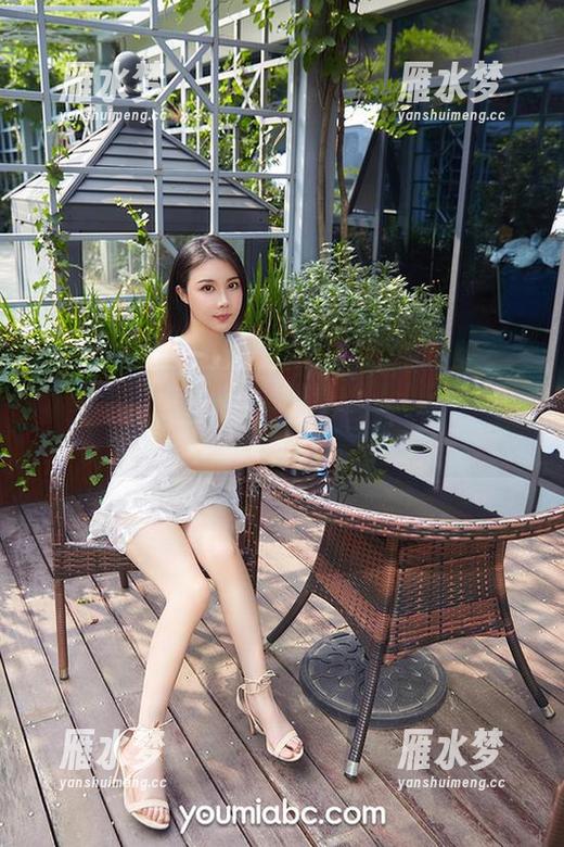 尤蜜荟 - 曦宝儿的写真集：精选出那些让人多看几眼的韶华