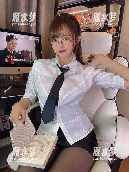 张思允nice 微密圈 - 套图时刻!张思允nice和她的白衬衫有多少种穿法,你来猜!