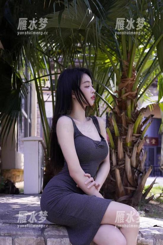微密圈 - 徐珺大哥穿着连体衣，壁纸上那种轻松的气息怎么能没看到？