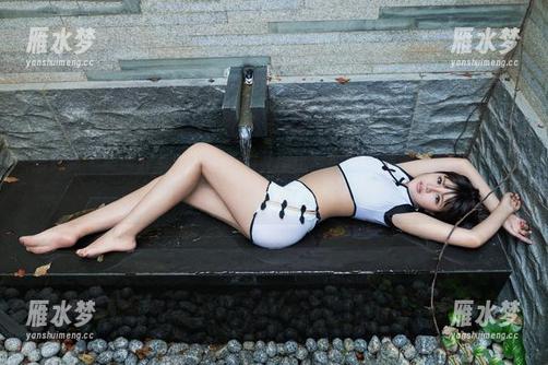 推女郎 - 美图分享！胡允儿的礼服比梦中的晚会还闪耀，真的不能错过！