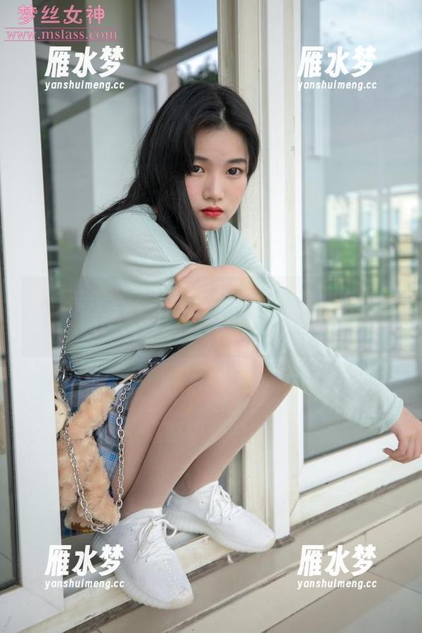 梦丝女神 - 大家都是莹仙女的“追星族”吗？看这次更新的少女画风！