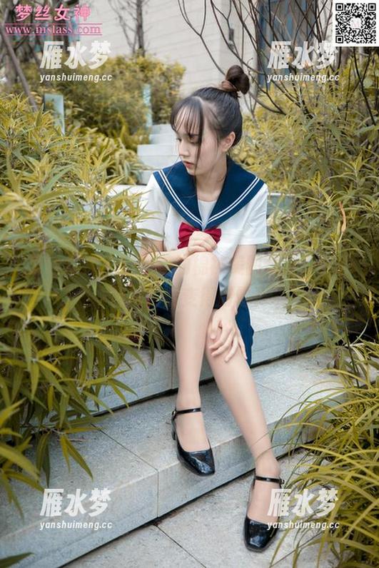 梦丝女神 - 魏婷婷的棉袜美图合集，穿着棉袜也能变得时髦！