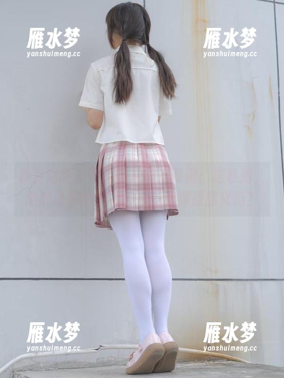 森萝财团 - 默陌与她的抑郁湖：这私拍，能够让你理解15D白丝的深层意义吗？