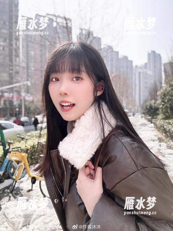 礼服写真游乐园：炸酱沐沐的合集让人不自觉停下脚步……