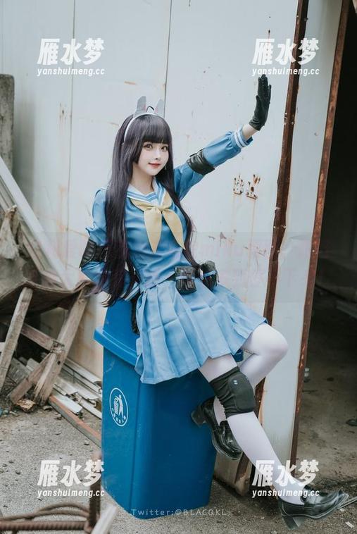 白莉爱吃巧克力的私房miku原图，跟好莱坞大片均有一拼，槽点多到停不下来！