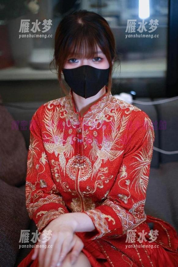 微密圈 - 转角邂逅白龙猫女，油光黑丝的写真资源让你心中一动！