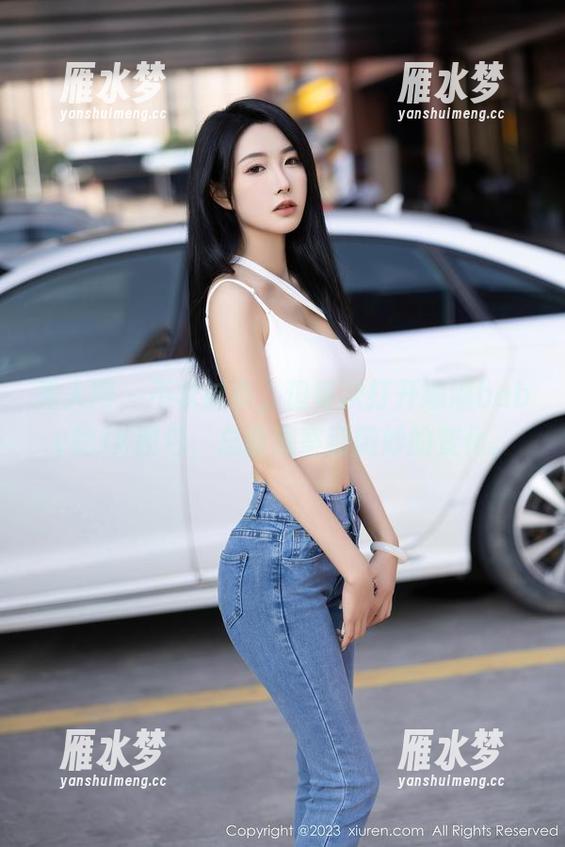 秀人网 - 不求过多，但每次打开娜娜baby的JK图包，总能观察到微妙的变化。