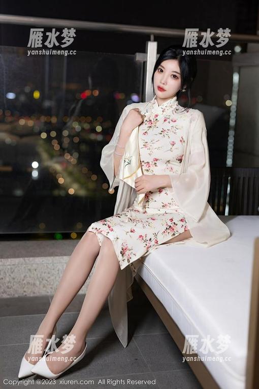 秀人网 - 孟狐狸FoxYini的礼服：不只是好看，福利也很到位哦。