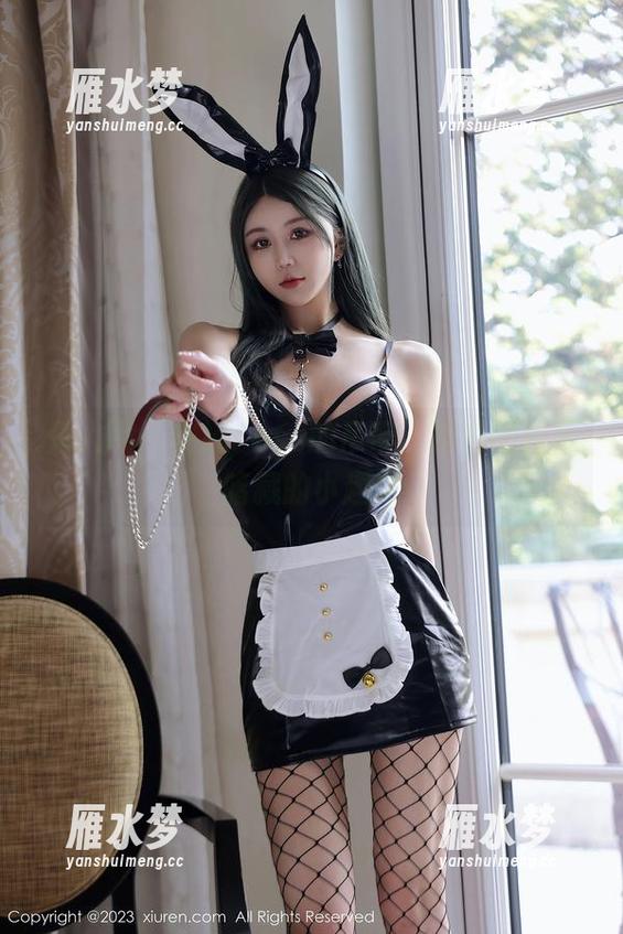 秀人网 - 安妮Tess的吊带，精选图片里暗藏的小趣味