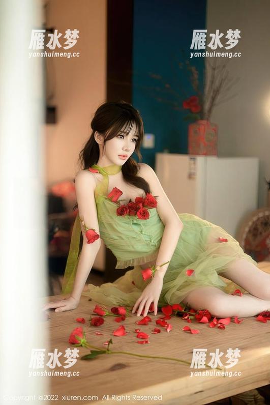 秀人网-李丽莎 秀人网 - 李丽莎:兼职模特,职业装写真集未解之谜