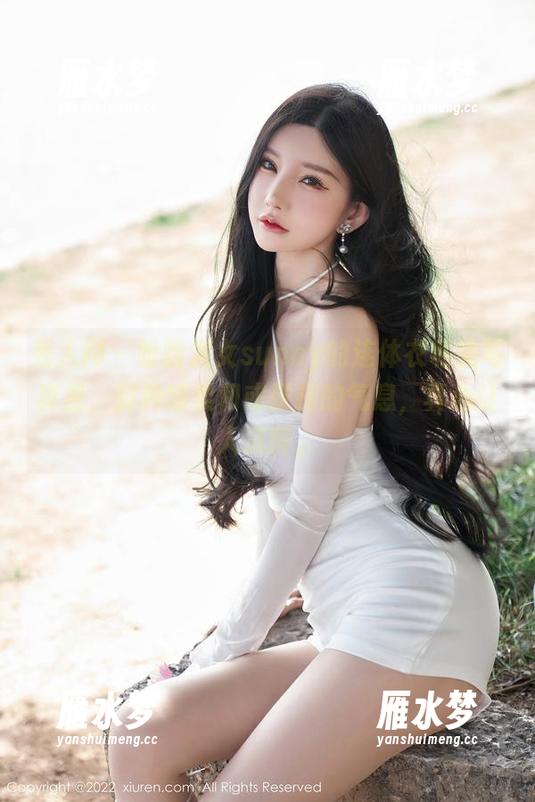秀人网-盼盼龙女sunny 秀人网 - 盼盼龙女sunny的连体衣私房写真里,那种或柔和或张扬的气息,真心让人沉醉。