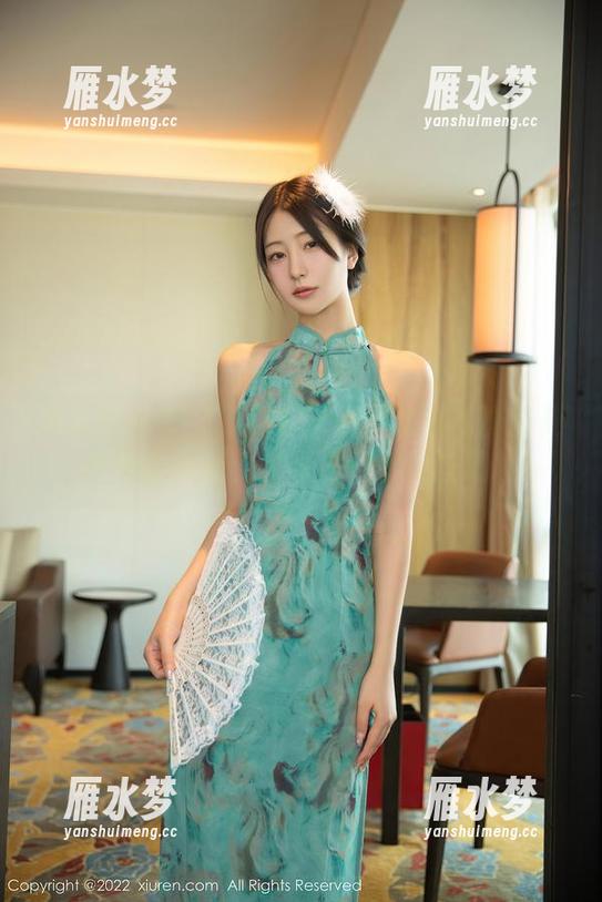 秀人网 - 没想到美七Mia的套装写真集更新如此带感，我也是个小粉丝了。