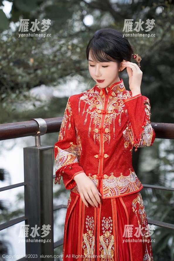 秀人网 - 蛋蛋宝的全新御姐风姿，图集里的每一张都是神来之笔。