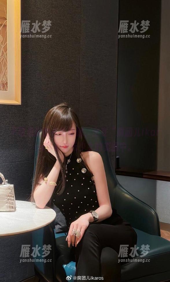 不可思议的在线时刻，全在“腐团儿Ikaros”和次元少女的美图中。