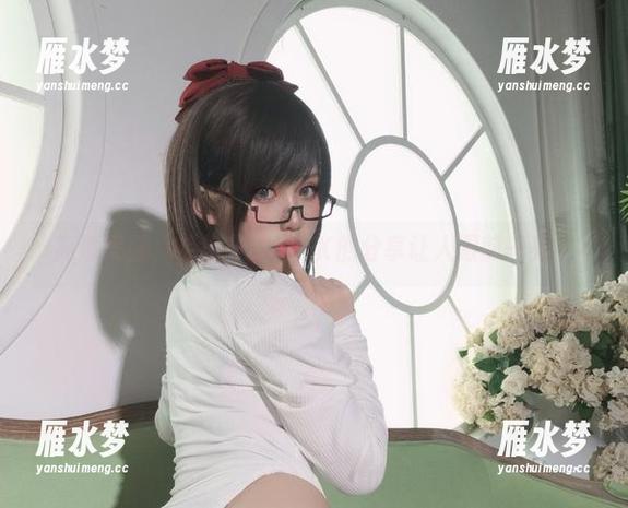 高清美腿，芊川一笑MNK的分享让人眼前一亮！