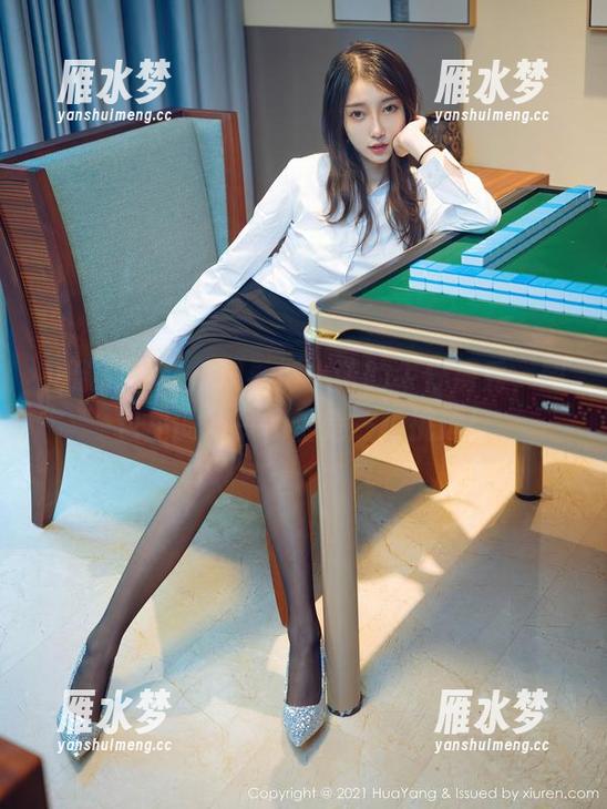 花漾show - 观看熊小诺的牛仔裤秀，图包里的每一帧都是一种挑逗！