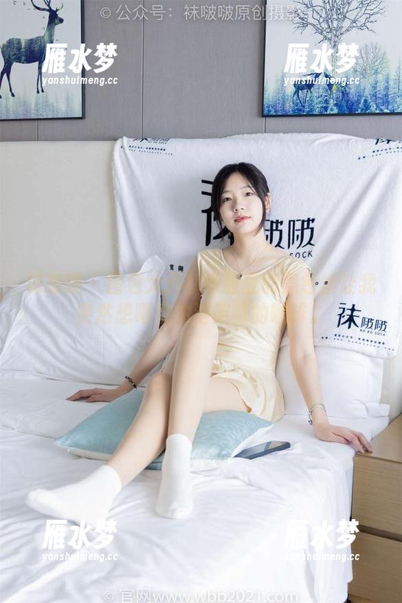袜啵啵 - 图包大开！小甜豆的黑色丝让我突然想喝奶油泡芙味的咖啡。