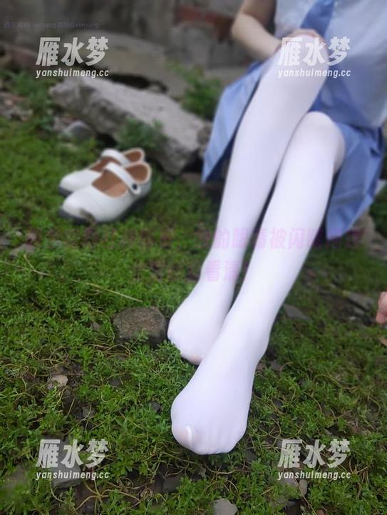 西尔酱的红裙图集，我的眼睛被闪瞎得连全套都没看清！