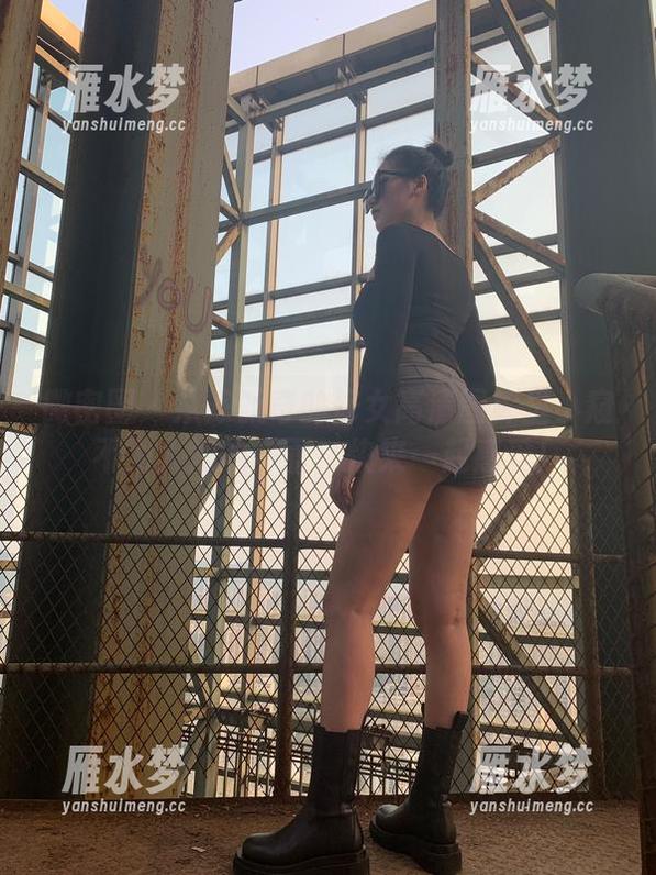 微密圈 - 从陈佩奇的修女高清图库里小窥不为人知的一面，快来一起感受！
